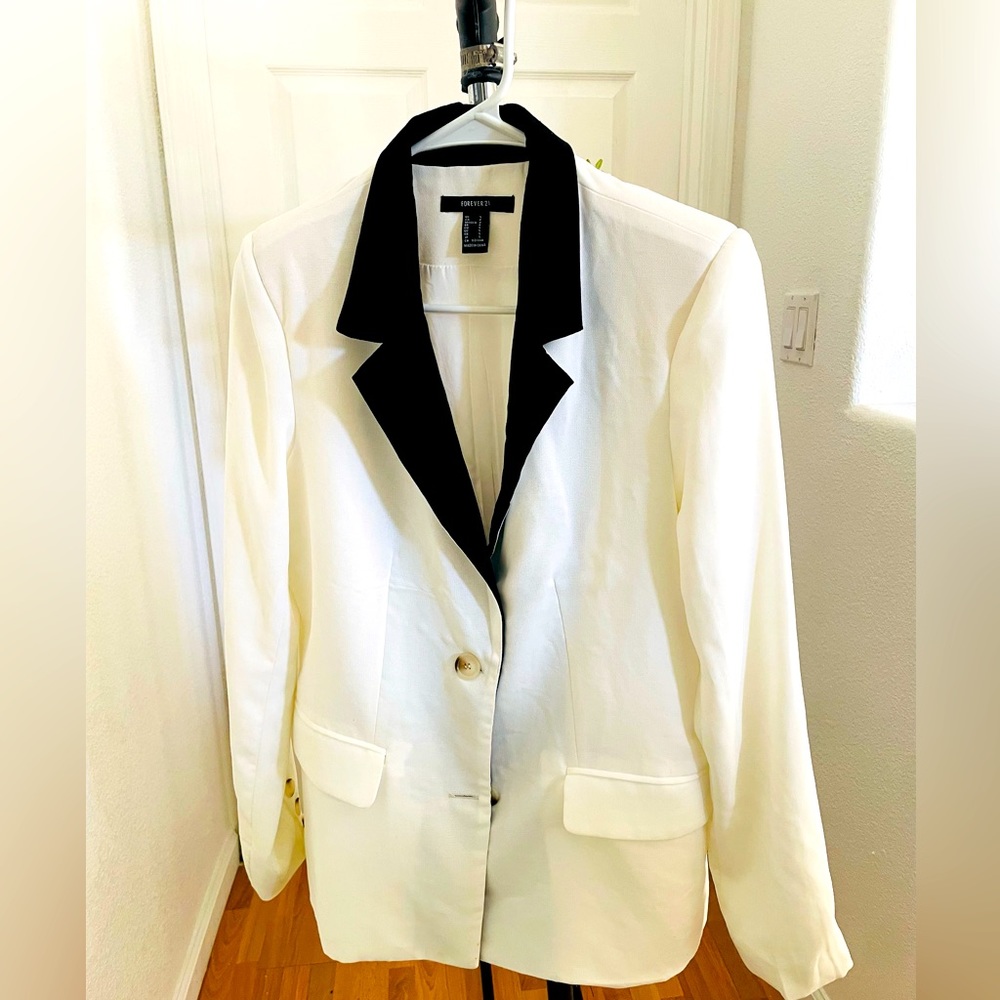 White blazer size s